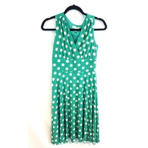 Dressbarn Size 4 Green and White Polka Dot Sleeveless Dress